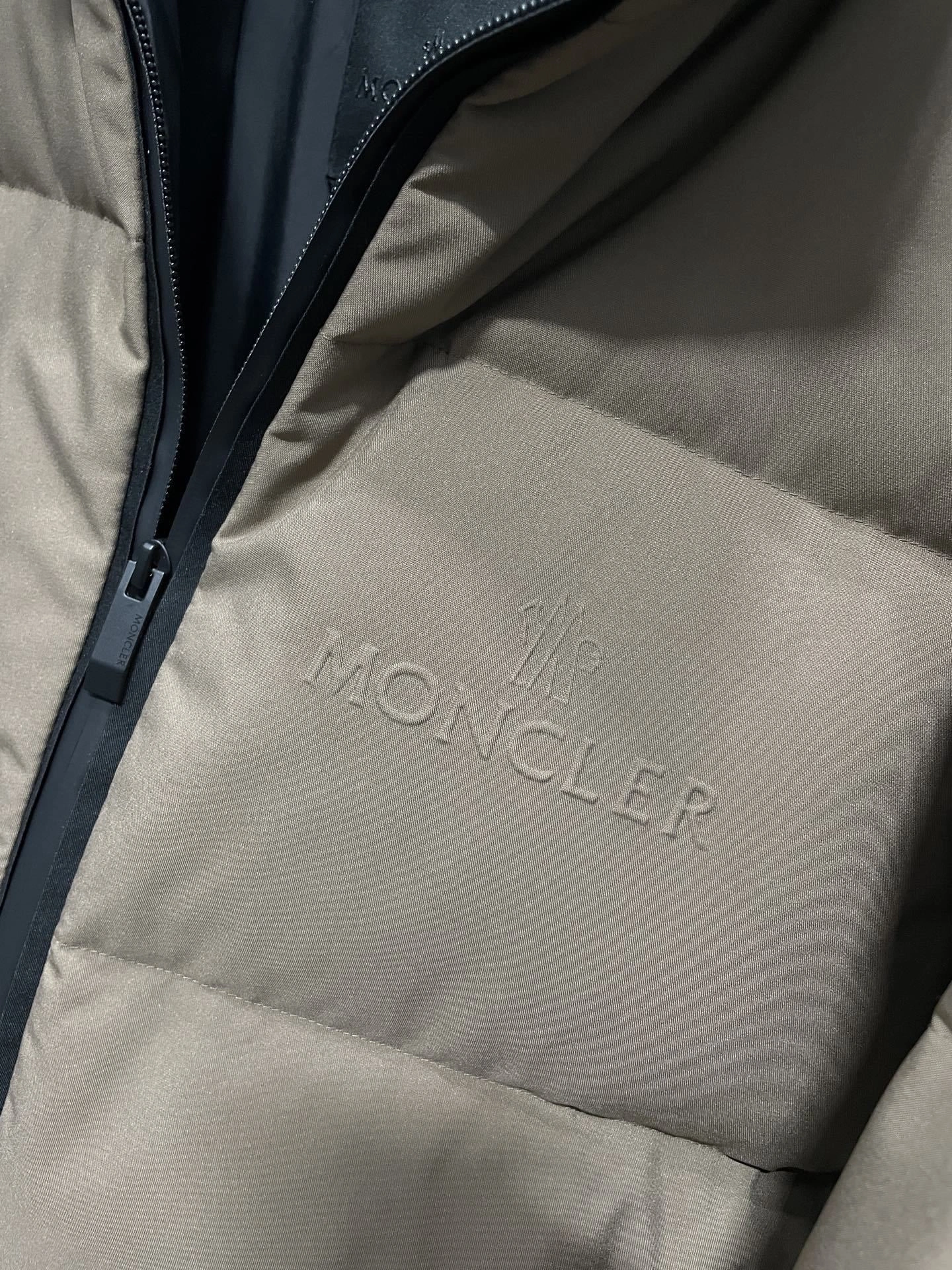 wg.luxury-- 7o9385r Down jacket white duck down nylon 2colour item: E-F000J1307-2